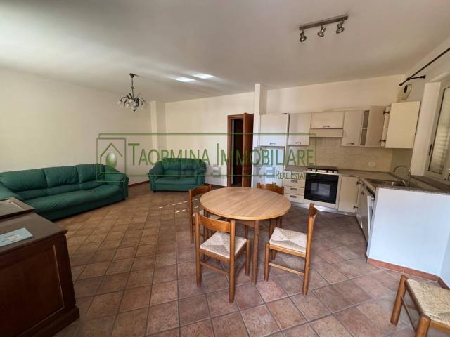 Appartamento in vendita a Taormina, Sicilia