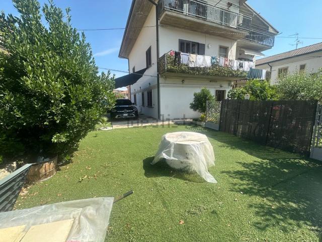 Appartamento in vendita a Basciano, Abruzzo