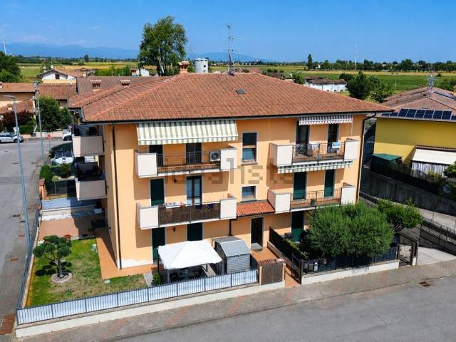 Appartamento in vendita a Urago D'oglio, Lombardia