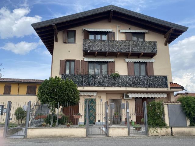 Appartamento in vendita a Trovo, Pavia