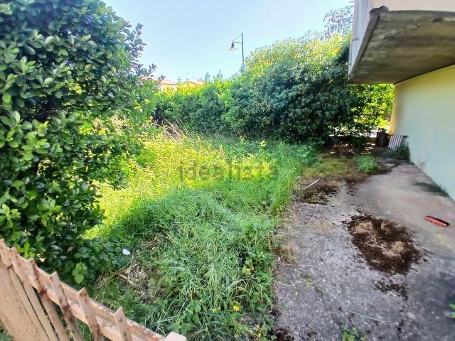 Appartamento in vendita a Tenuta di Marinella, Sarzana