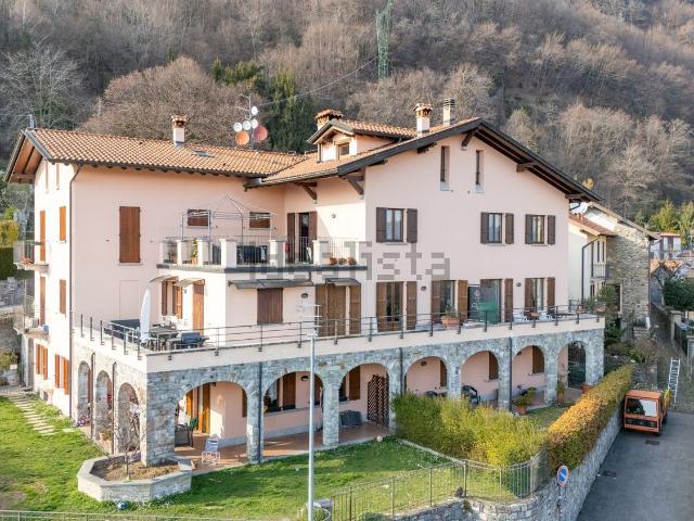 Appartamento in vendita a Ligomena, Plesio