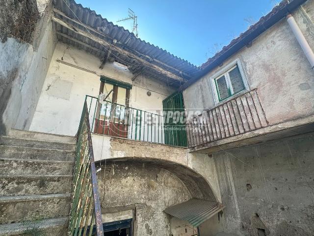 Appartamento in vendita a Rione Savignano, Aversa