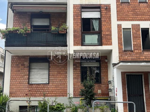 Appartamento in vendita a Sagnino, Como