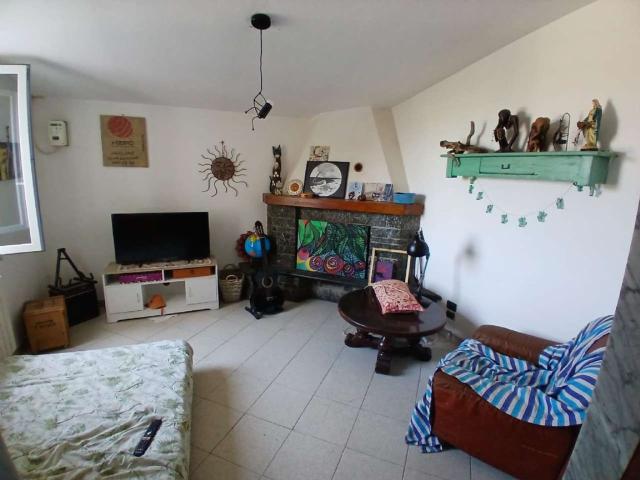 Appartamento in vendita a San Lorenzo, Marina Di Massa