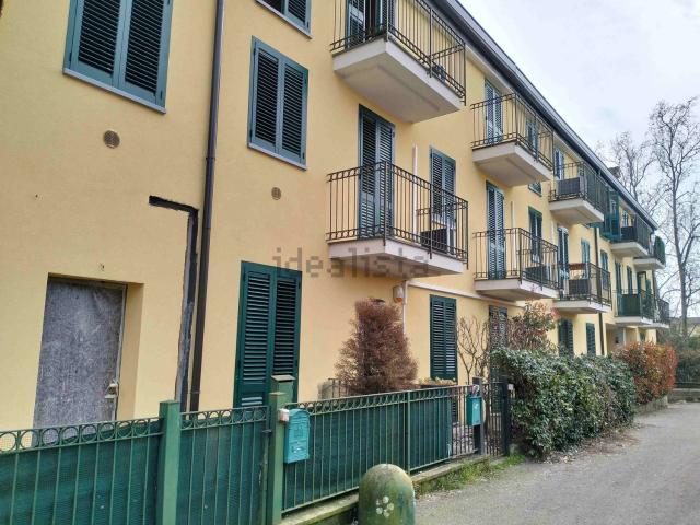 Appartamento in vendita a Landriano, Lombardia