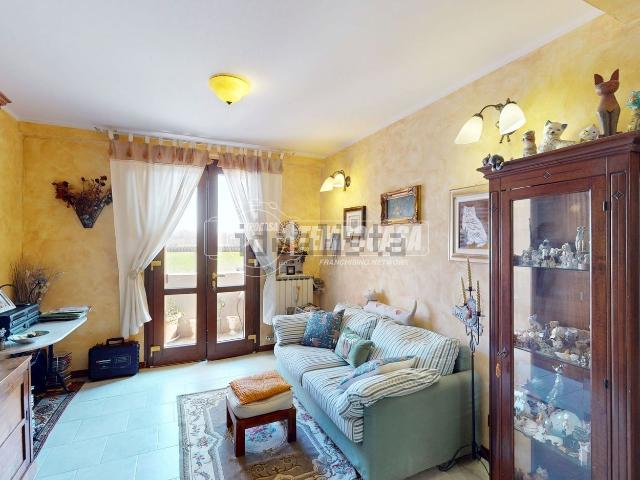 Appartamento in vendita a Comazzo, Lombardia