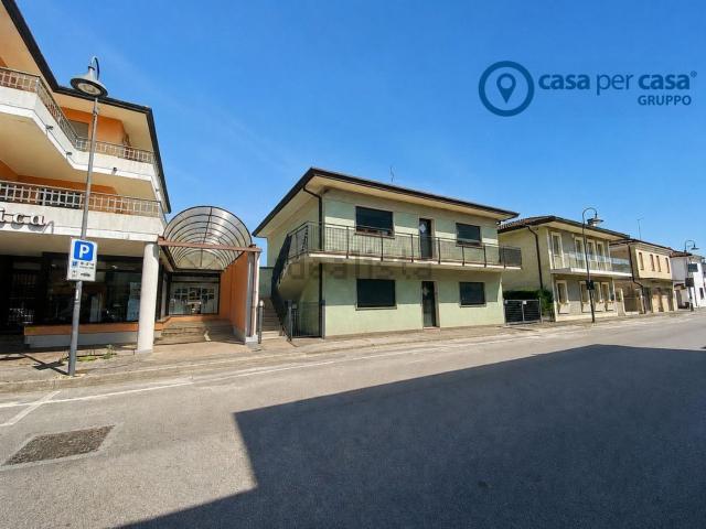 Appartamento in vendita a Taglio di Po, Rovigo