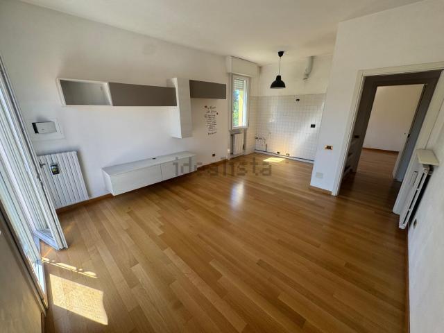 Appartamento in vendita a Cesate, Lombardia