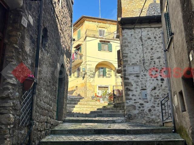 Appartamento in vendita a Guarcino, Lazio