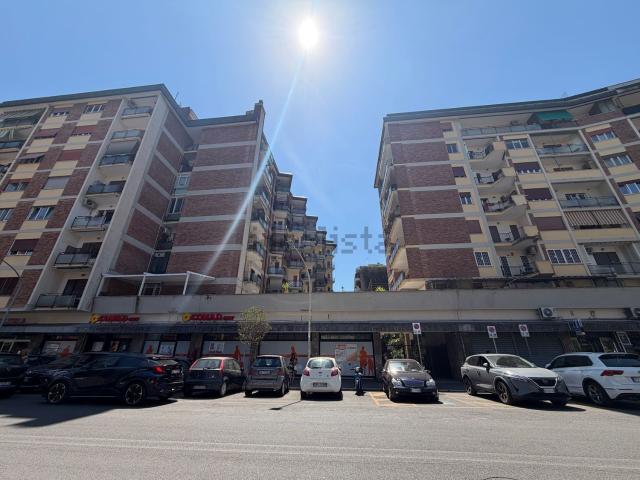 Appartamento in vendita a Municipio Roma VIII, Roma Capitale