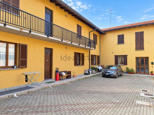 Appartamento in vendita a Uboldo, Varese