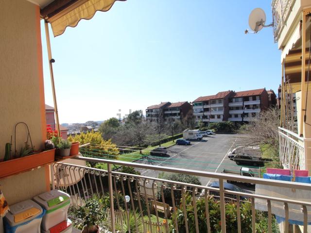 Appartamento in vendita a Ceriale, Savona