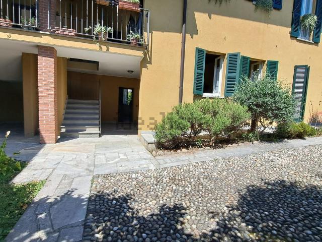 Appartamento in vendita a Sumirago, Lombardia