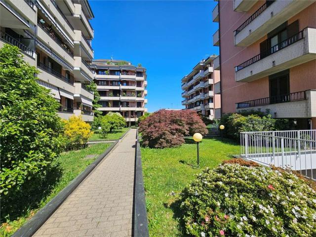 Appartamento in vendita a Lucernate, Rho