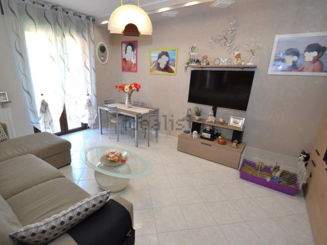 Appartamento in vendita a Carpiano, Lombardia
