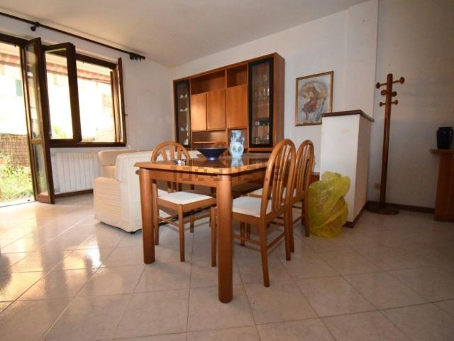 Appartamento in vendita a Prato, Montignoso