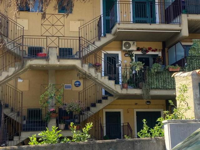 Appartamento in vendita a Aci Santa Lucia, Aci Catena