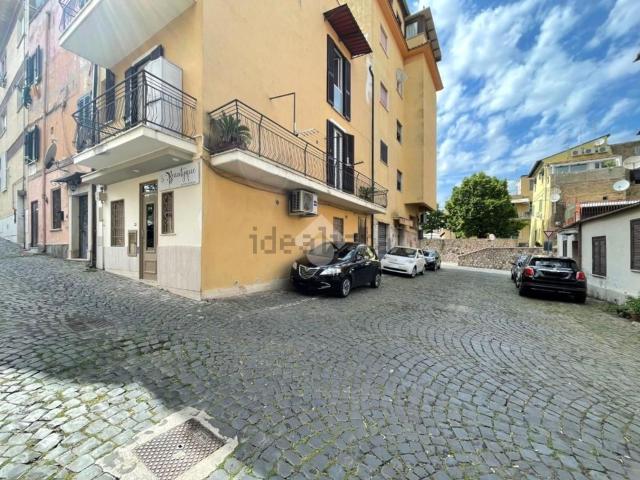 Appartamento in vendita a Cisterna Di Latina, Lazio