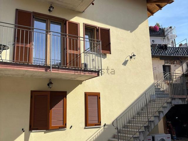 Appartamento in vendita a Travaino, Caronno Varesino