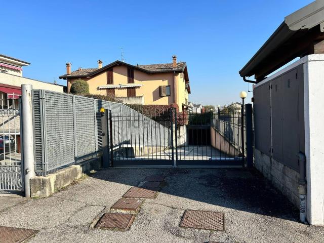 Appartamento in vendita a Casnate, Casnate