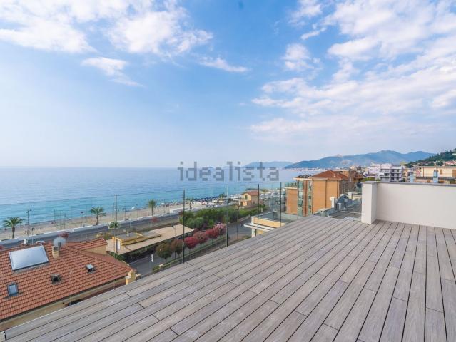 Appartamento in vendita a Pietra Ligure, Liguria