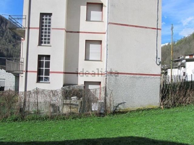 Appartamento in vendita a Lanzada, Lombardia