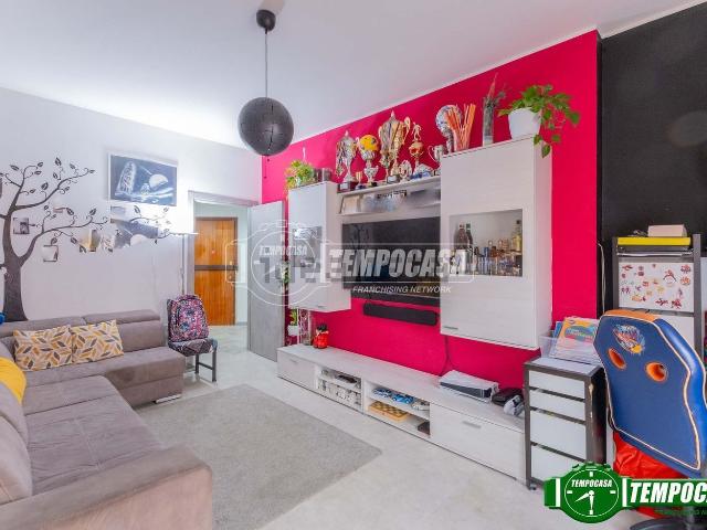Appartamento in vendita a Corbetta, Lombardia