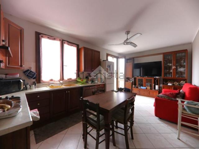 Appartamento in vendita a Marmirolo, Mantova