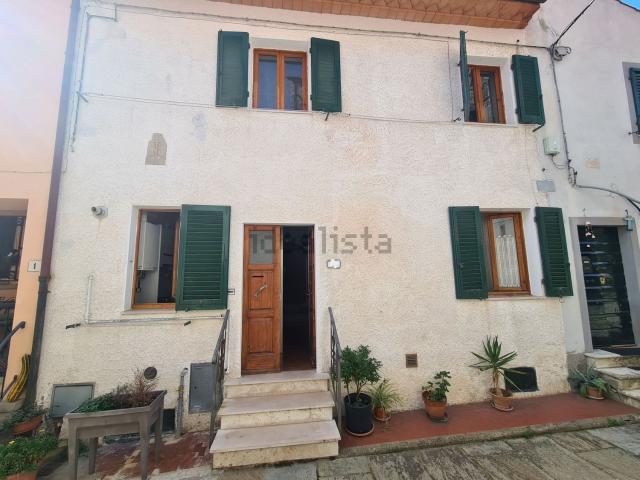 Appartamento in vendita a Castellina Marittima, Toscana