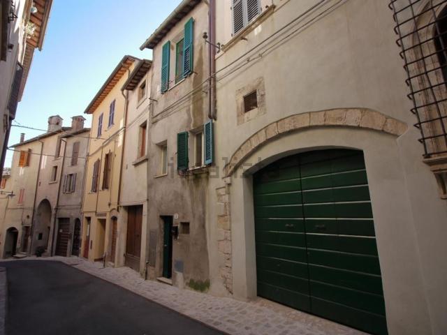 Appartamento in vendita a Amelia, Umbria