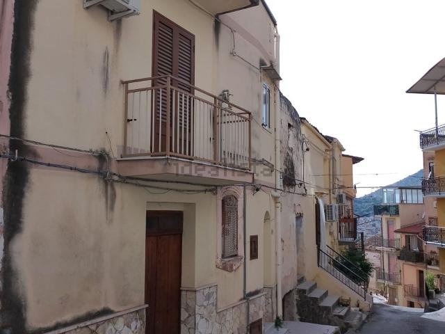 Appartamento in vendita a Montelepre, Sicilia