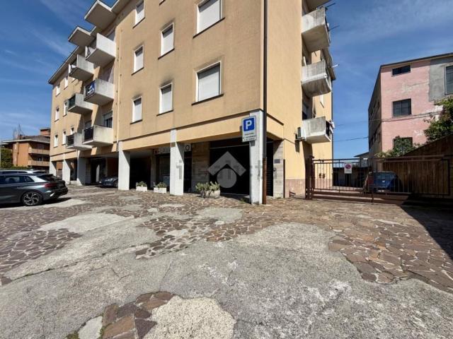 Appartamento in vendita a Bonate Sotto, Lombardia