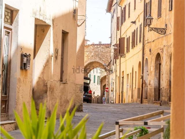 Appartamento in vendita a Massa Marittima, Toscana