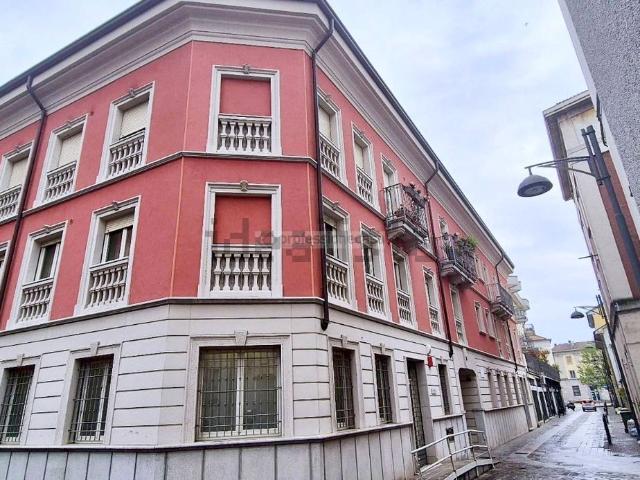 Appartamento in vendita a Pont, Desio