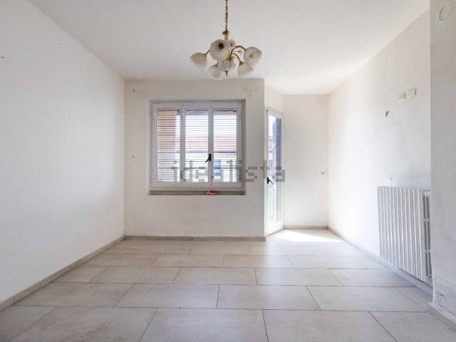 Appartamento in vendita a Borgomanero, Novara