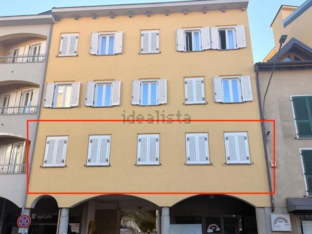 Appartamento in vendita a Comunità Montana del Piambello, Lavena Ponte Tresa