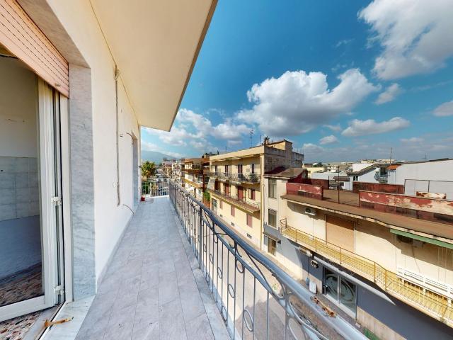 Appartamento in vendita a Brusciano, Campania