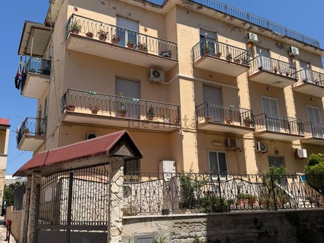 Appartamento in vendita a Mondragone, Campania