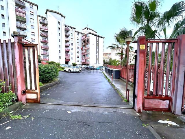 Appartamento in vendita a San Giorgio-Librino-San Giuseppe la Rena-Zia Lisa-Villaggio Sant'Agata, Catania