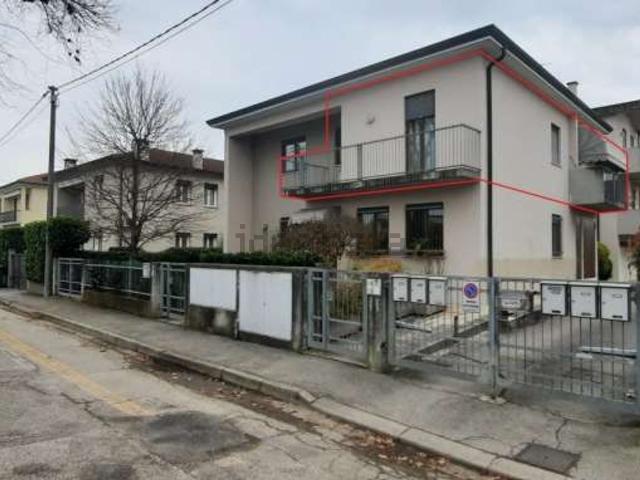 Appartamento in vendita a Vicenza, Veneto