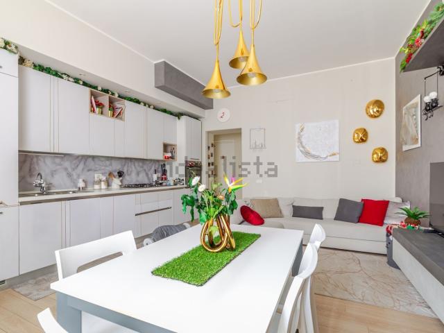 Appartamento in vendita a Municipio 9, Milano