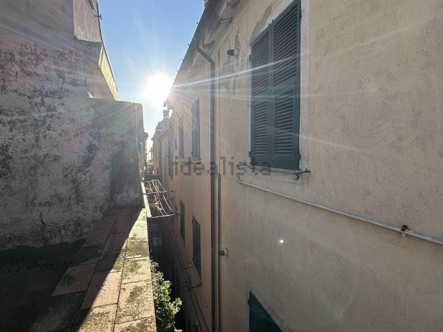 Appartamento in vendita a Spotorno, Liguria