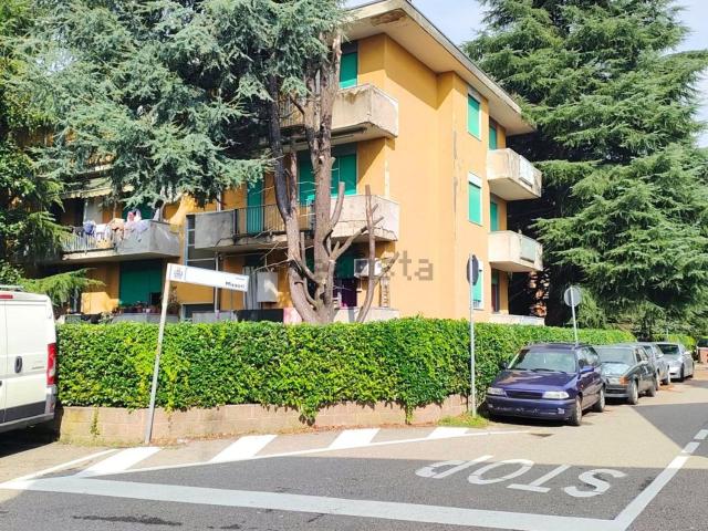 Appartamento in vendita a Magnago, Lombardia