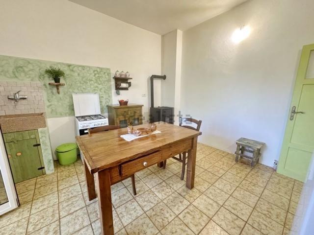 Appartamento in vendita a Bivio Di Ravi, Toscana