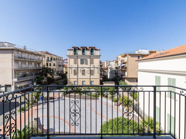 Appartamento in vendita a Bordighera, Liguria