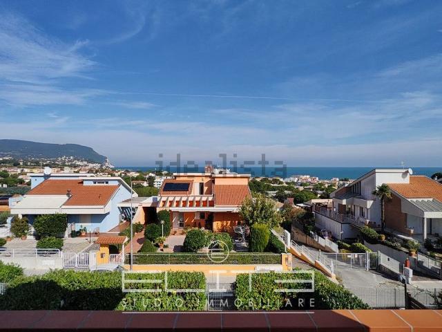 Appartamento in vendita a Marche, Ancona