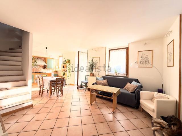 Appartamento in vendita a Comunità Alto Garda e Ledro, Nago
