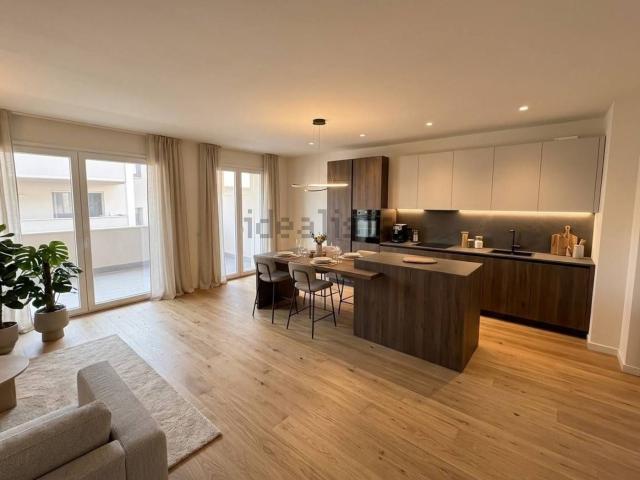 Appartamento in vendita a Casorezzo, Milano