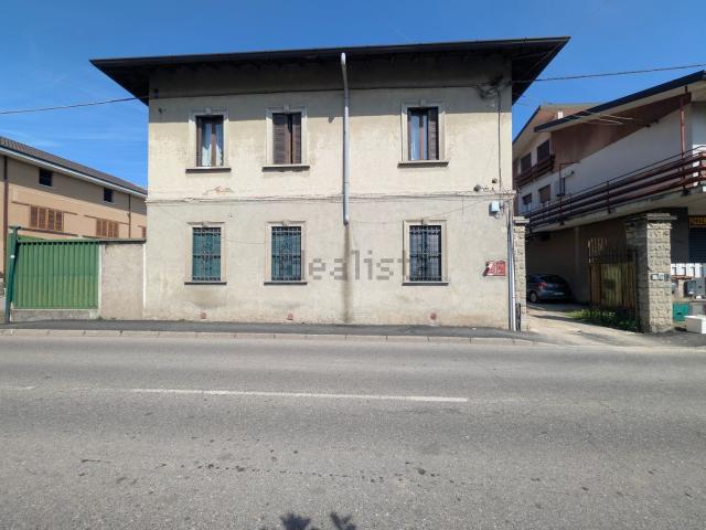 Appartamento in vendita a Rovello Porro, Lombardia